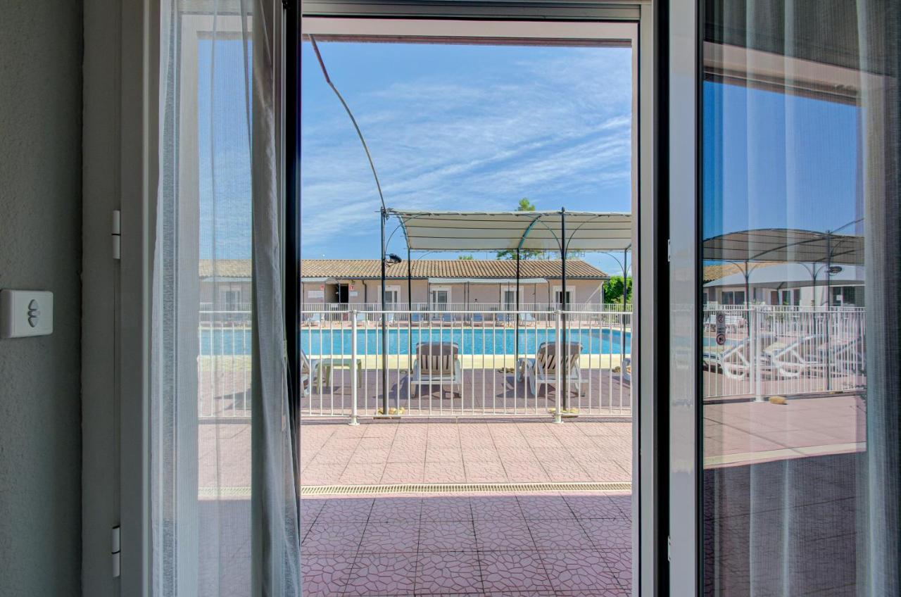 Hotel Saint Louis Le Thor Exterior foto